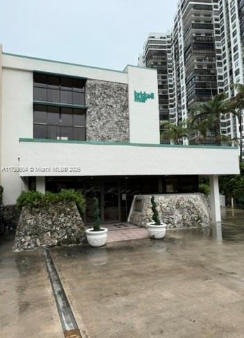 2201 Brickell Ave #41, Miami FL 33129