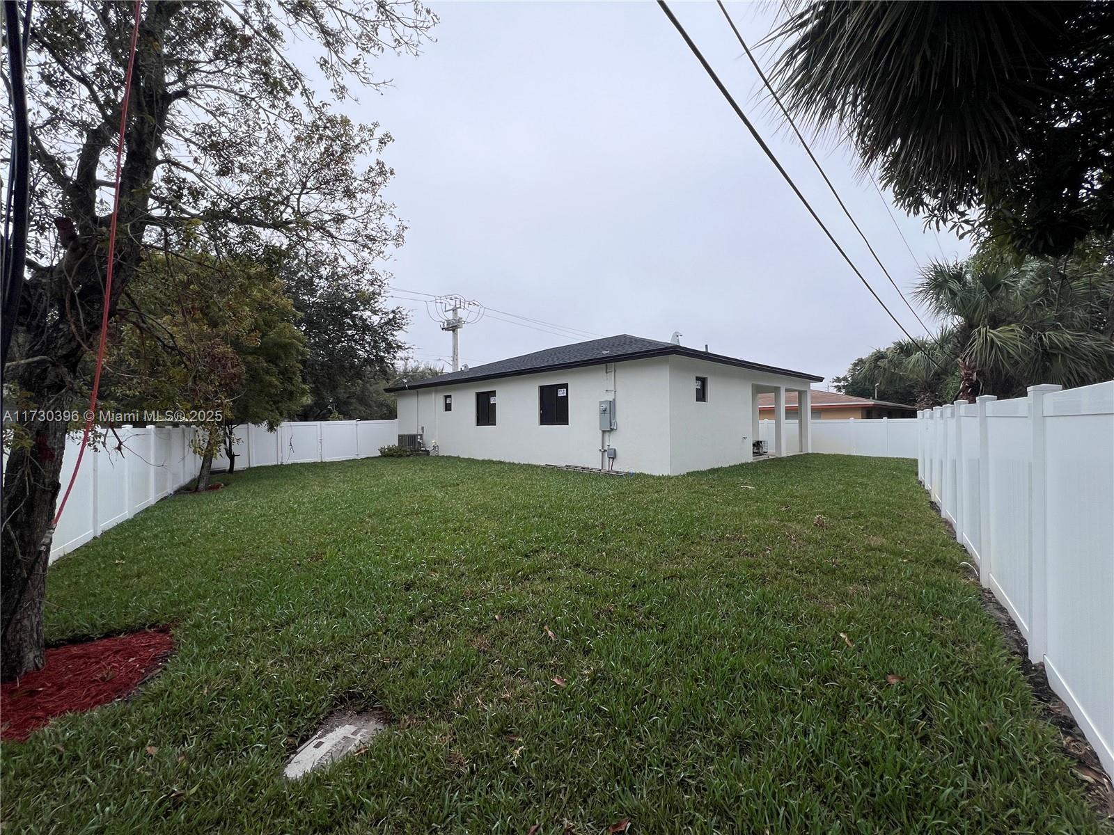 335 NW 15th St, Pompano Beach, Florida image 8