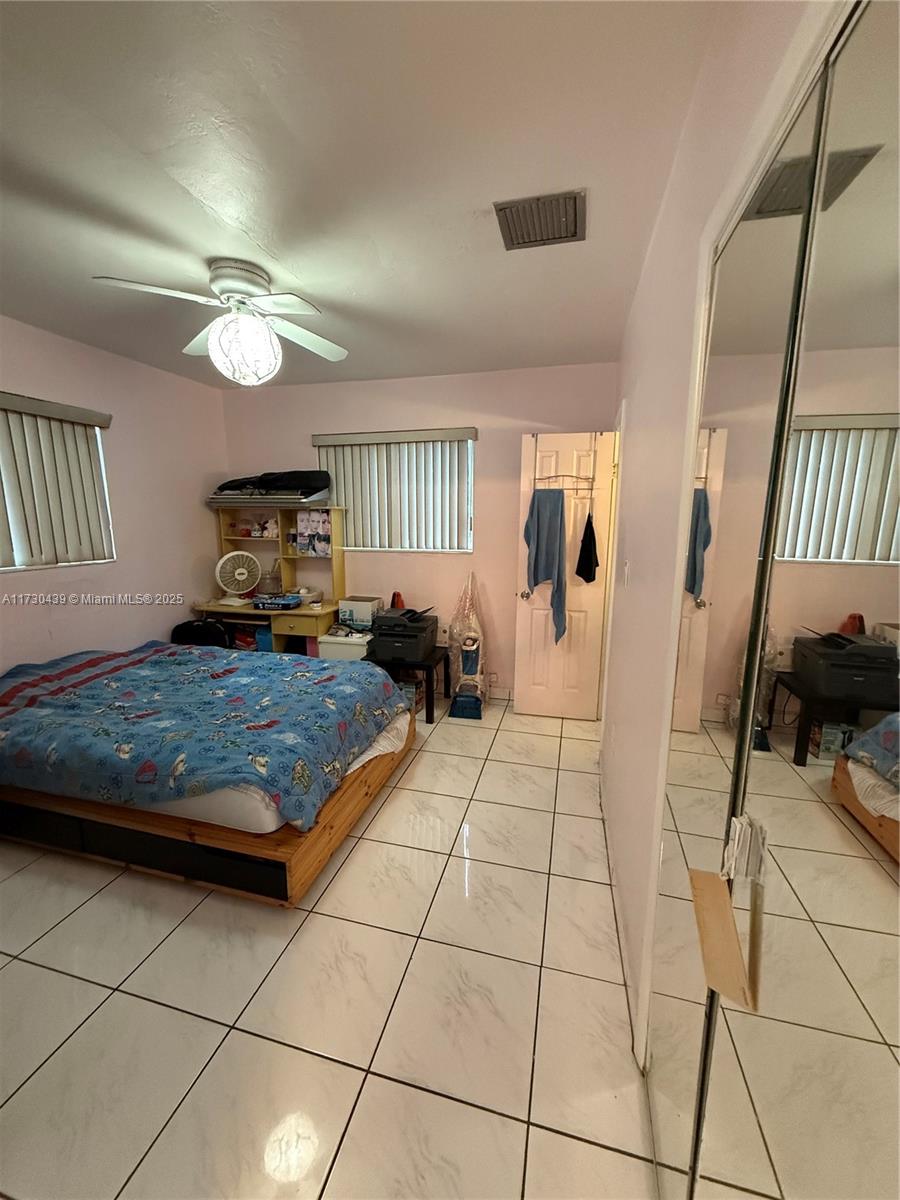 701 NE 170th St, North Miami Beach, Florida image 10