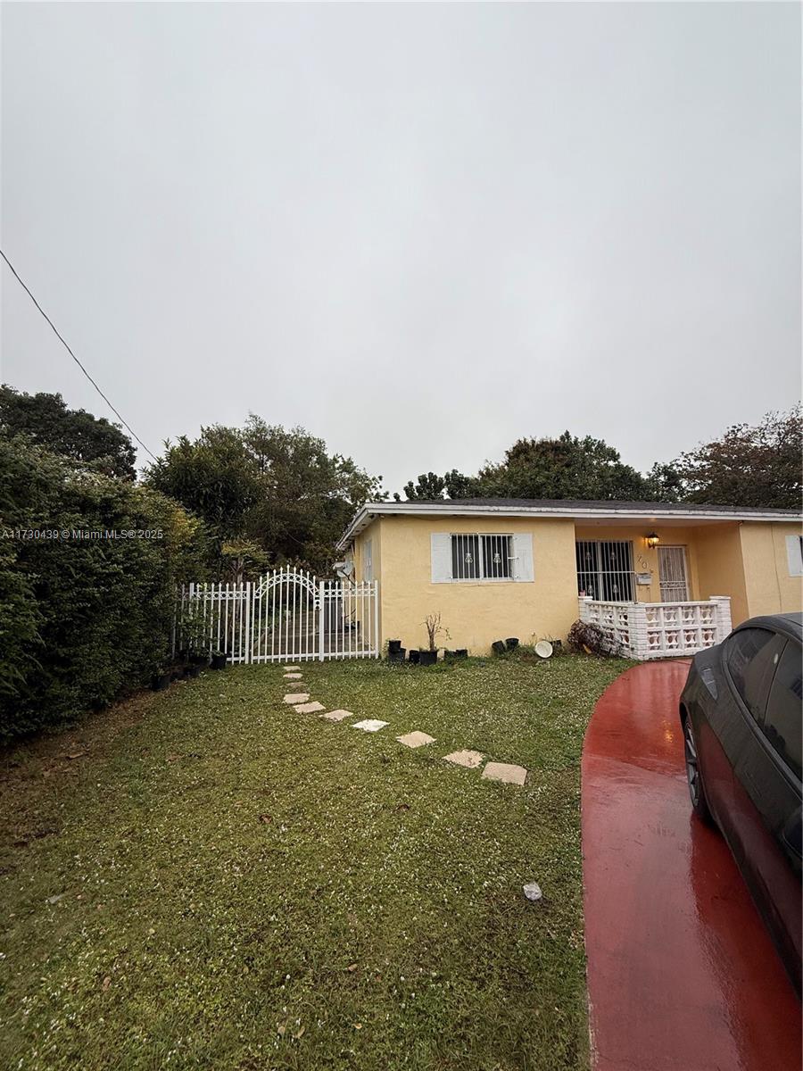 701 NE 170th St, North Miami Beach, Florida image 17