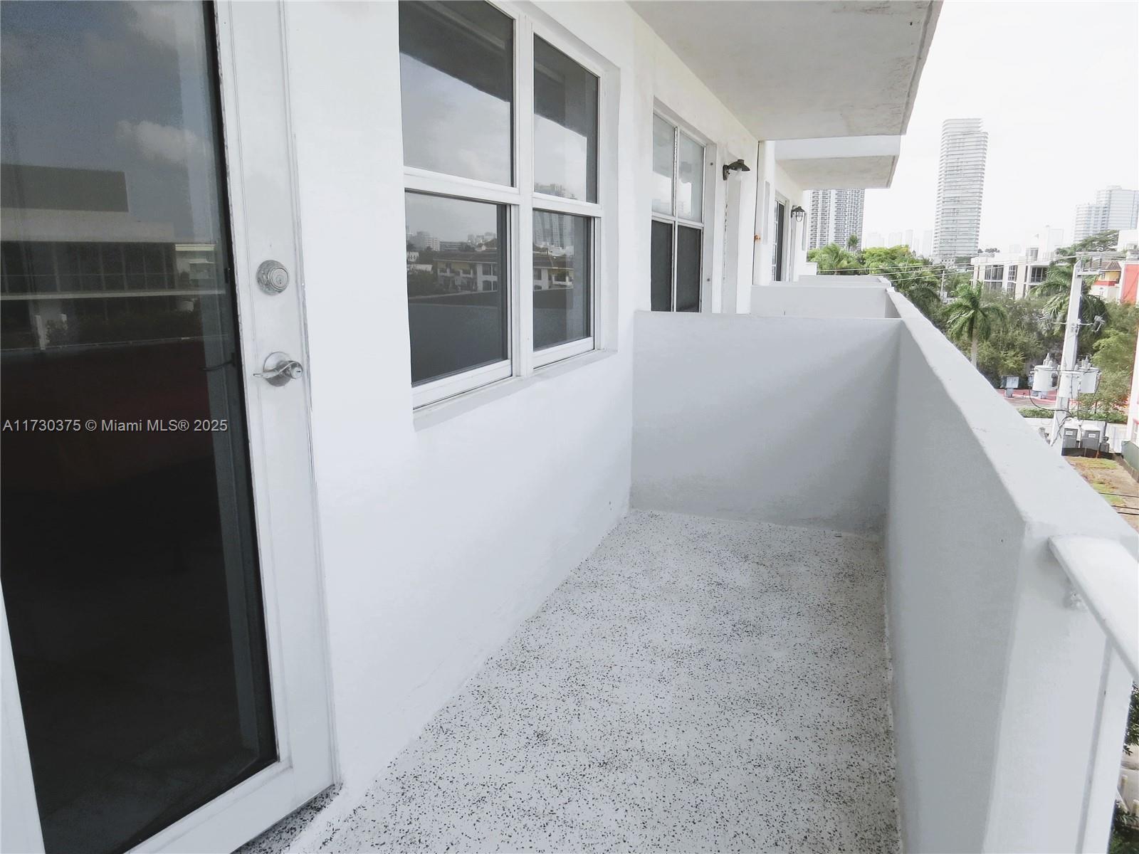 240 Collins Ave #6C, Miami Beach, Florida image 10