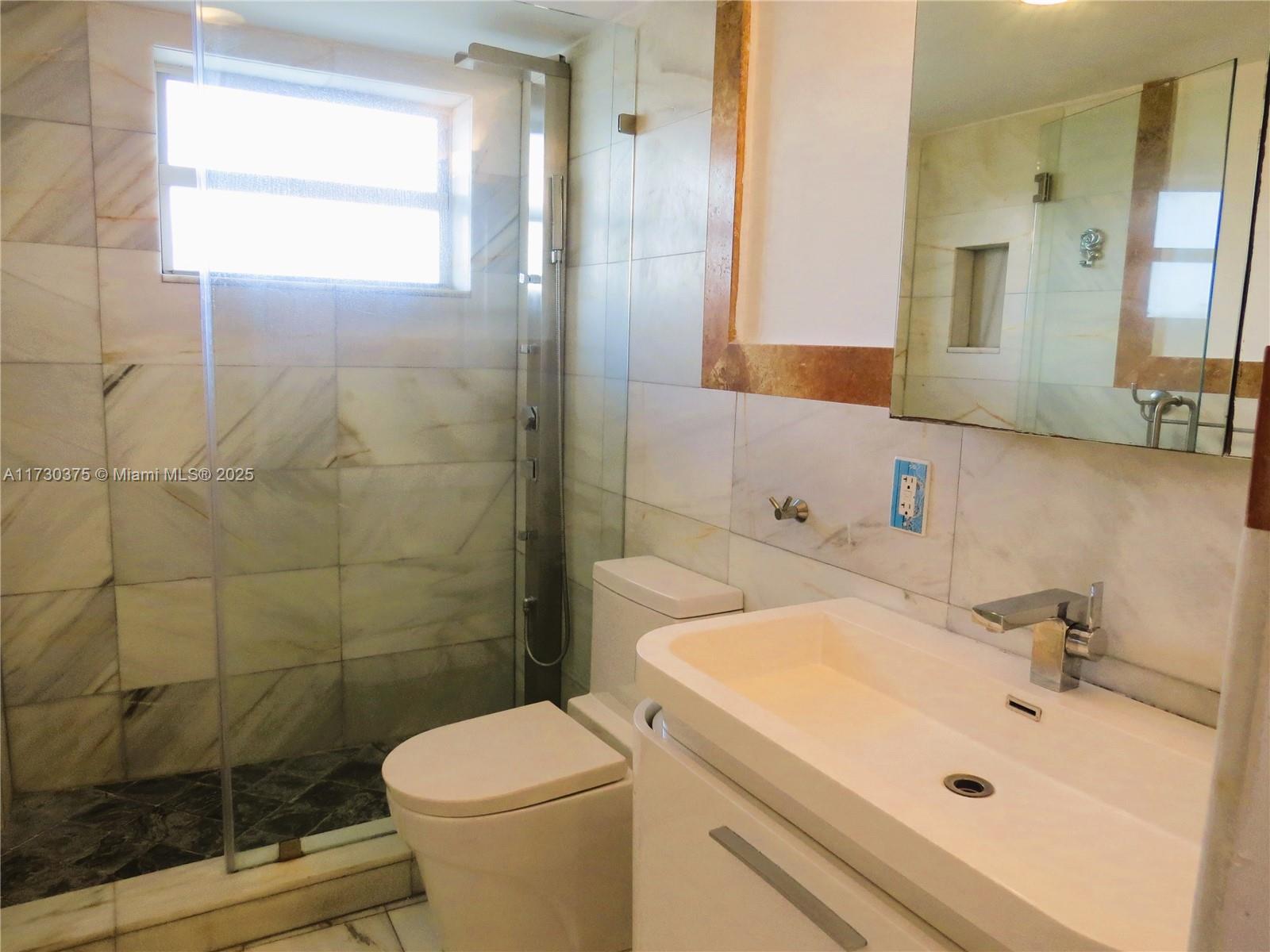 240 Collins Ave #6C, Miami Beach, Florida image 13