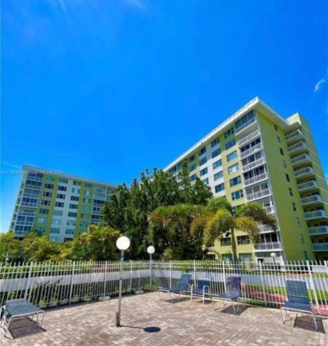 4400 Hillcrest Dr #111, Hollywood, Florida image 36