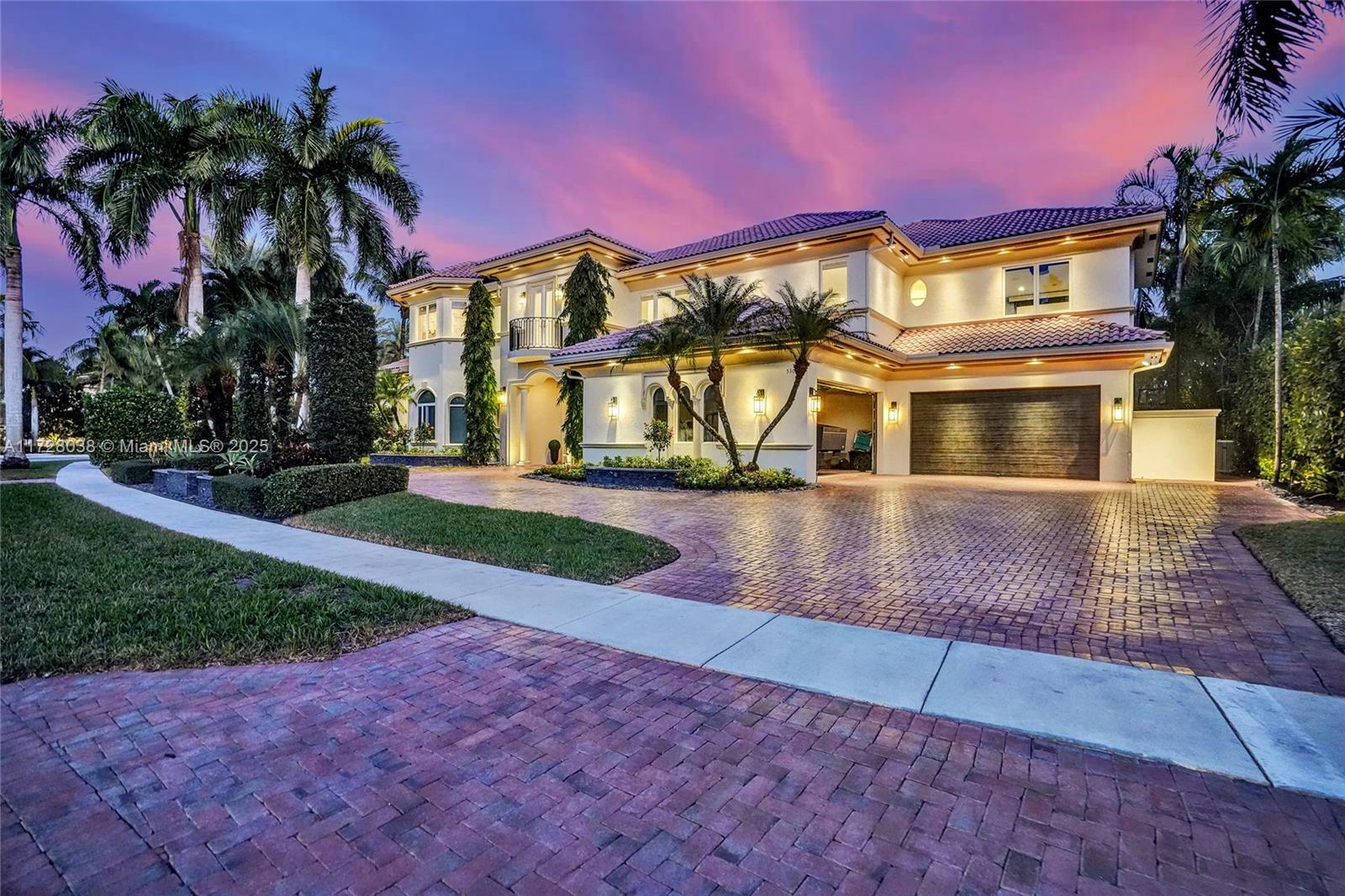 530 Coconut Palm Ter, Plantation, Florida image 2