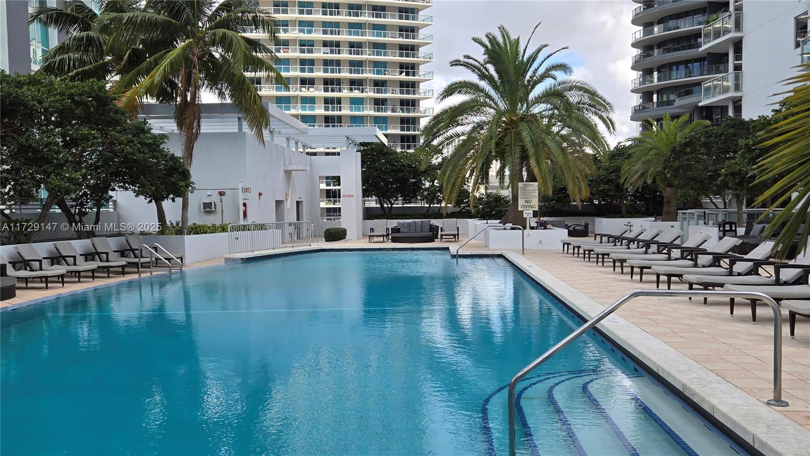 1060 Brickell Ave #3605, Miami FL 33131
