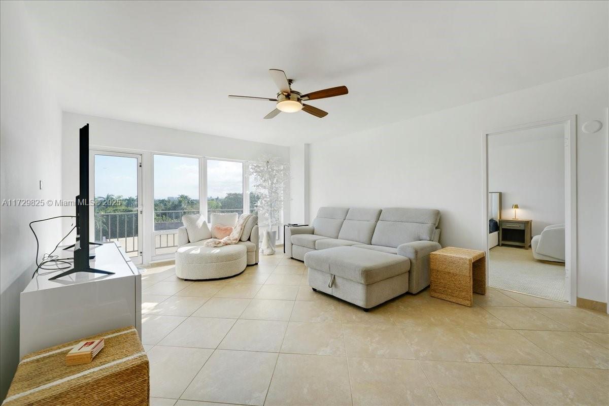 2500 E Las Olas Blvd #505, Fort Lauderdale, Florida image 3