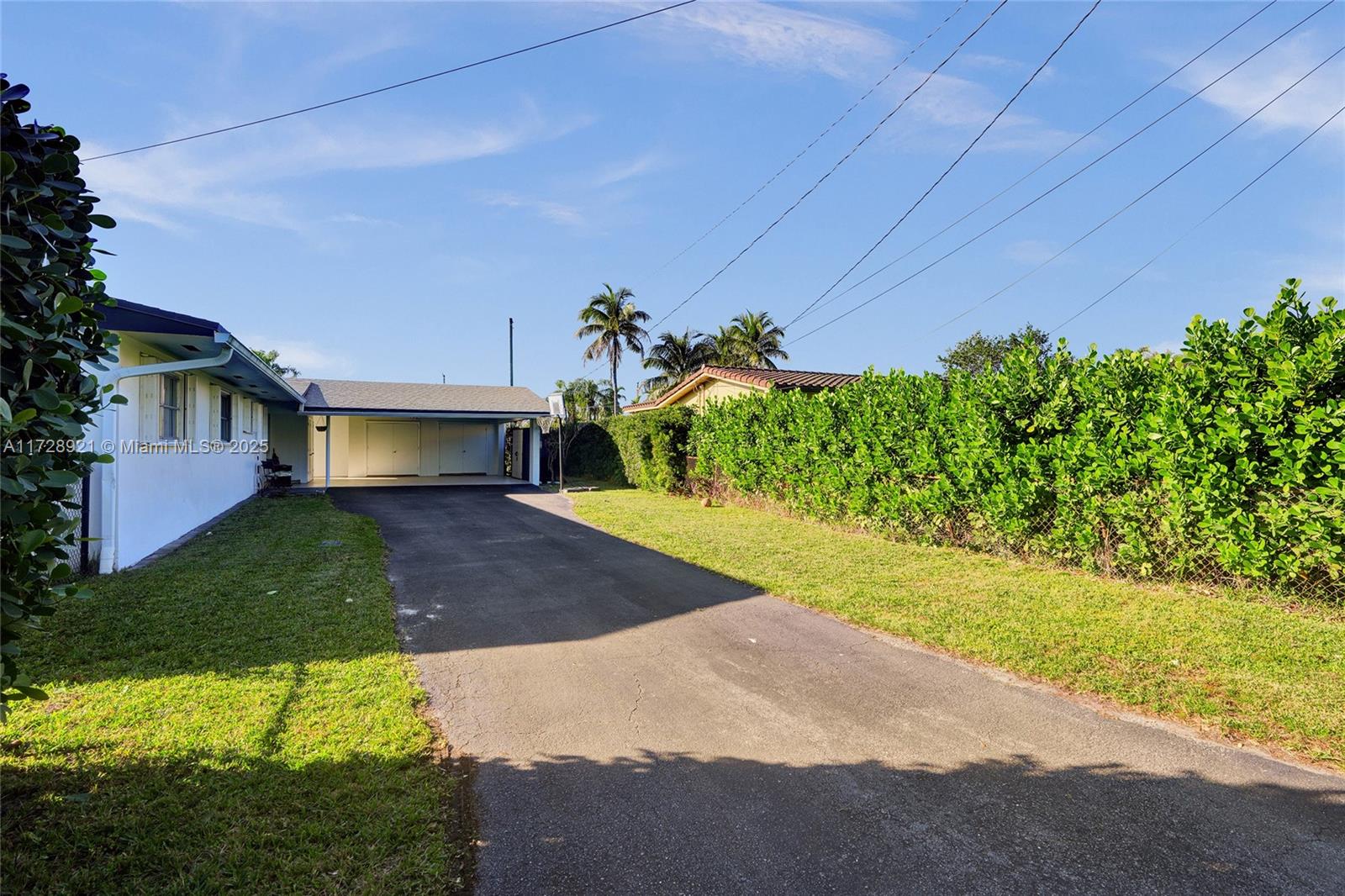 319 N Crescent Dr, Hollywood, Florida image 37