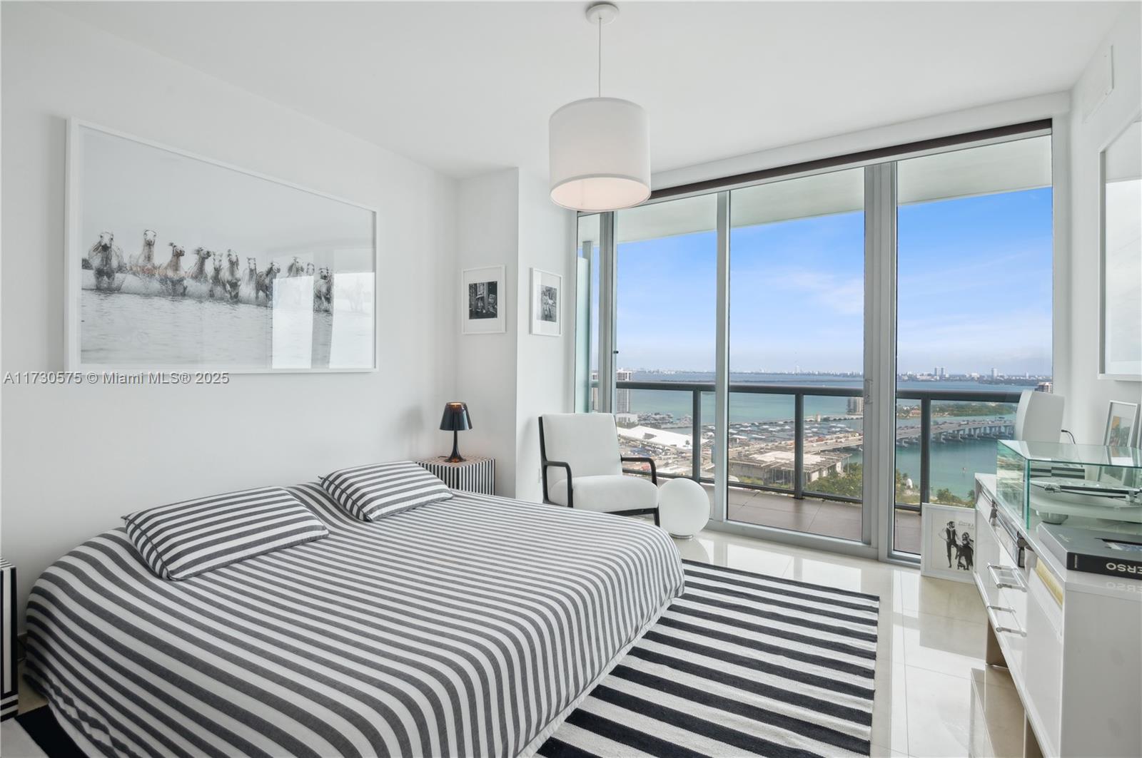 888 Biscayne Blvd #3410, Miami FL 33132