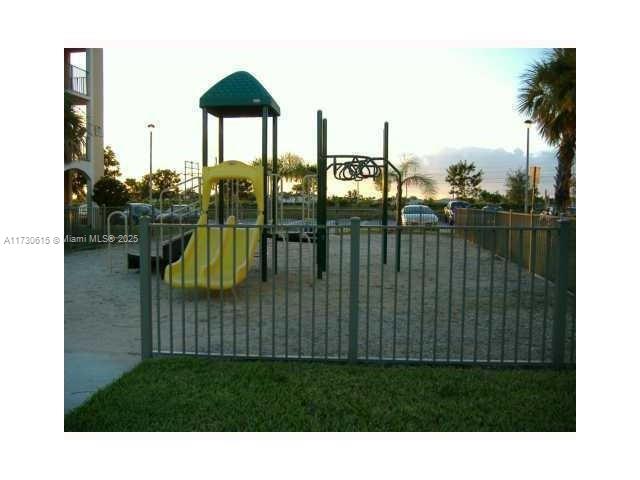 Listing Photo 26