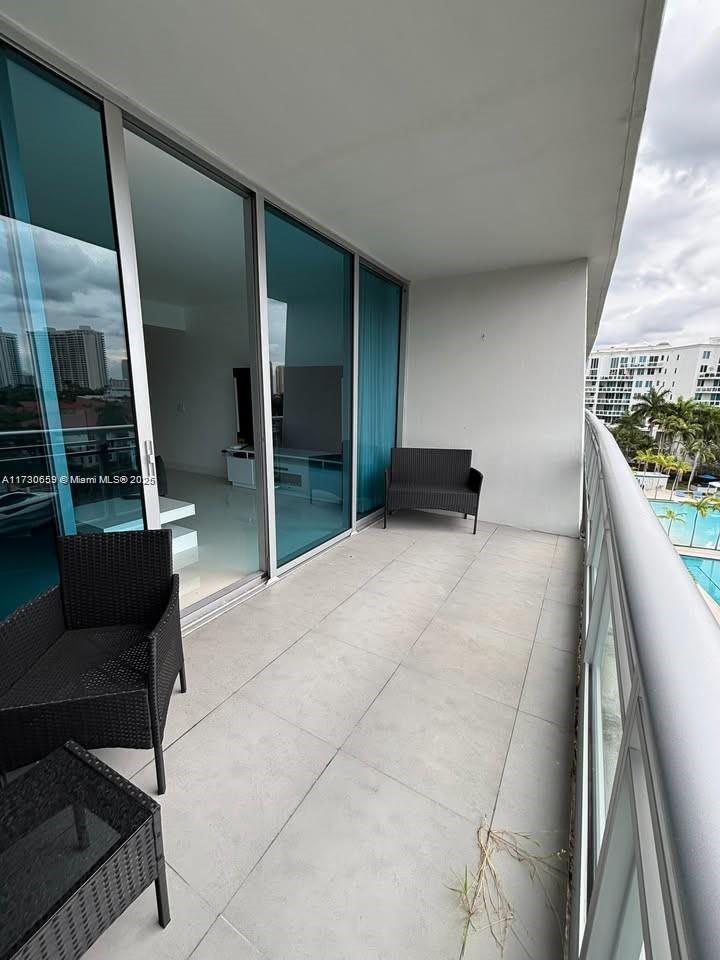 2950 NE 188th #430, Aventura FL 33180