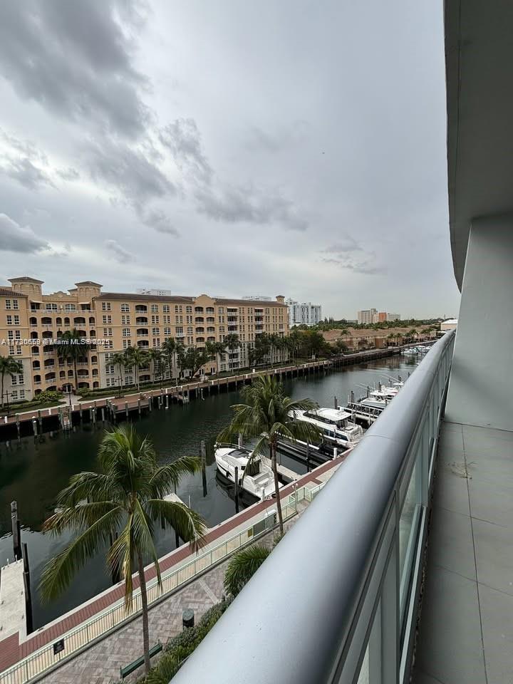 2950 NE 188th #430, Aventura FL 33180