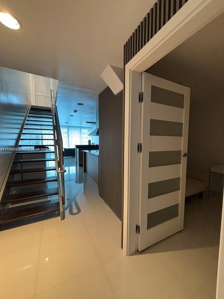 2950 NE 188th #430, Aventura FL 33180