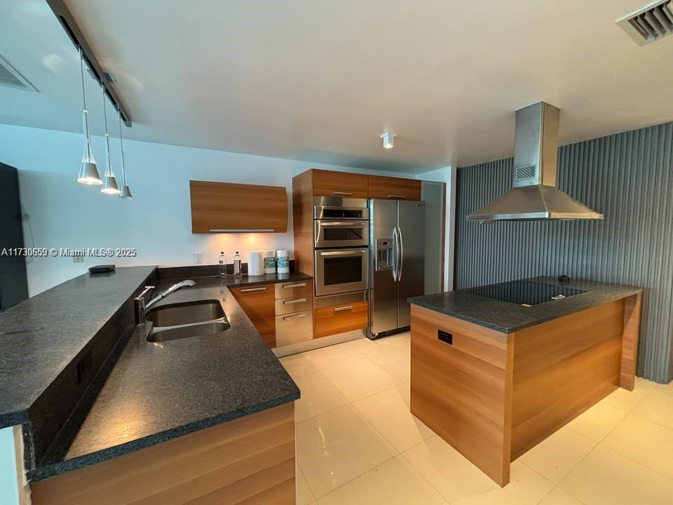 2950 NE 188th #430, Aventura FL 33180