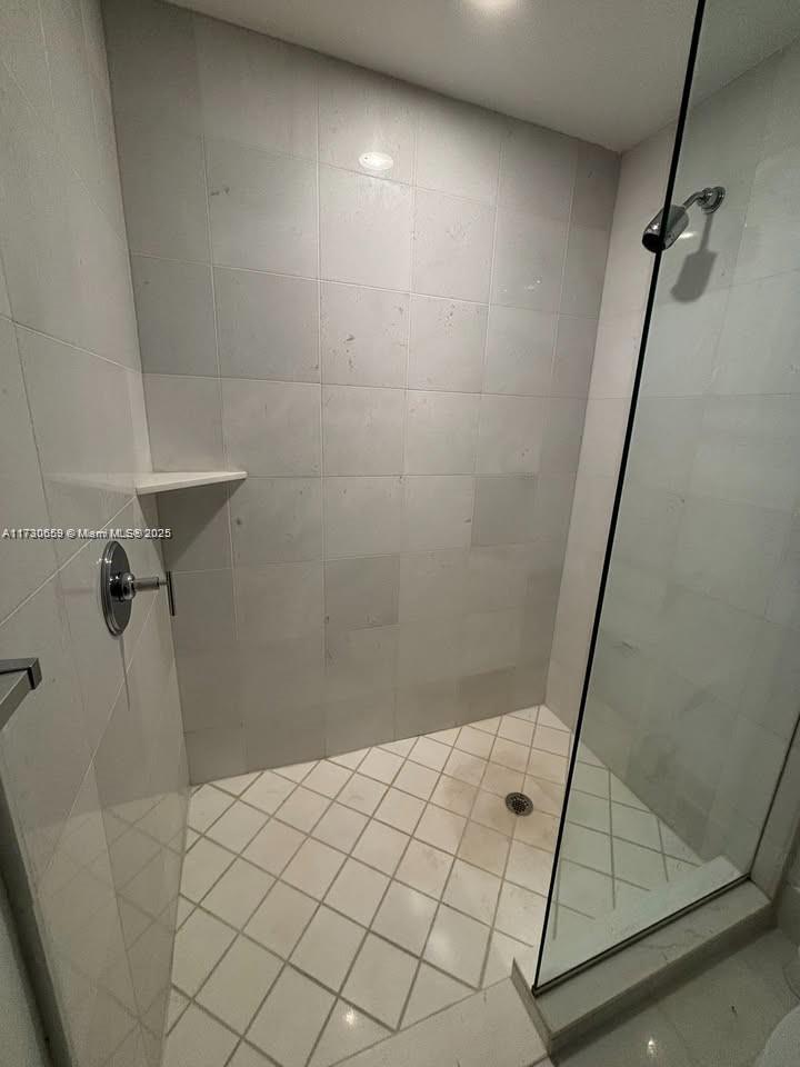 2950 NE 188th #430, Aventura FL 33180