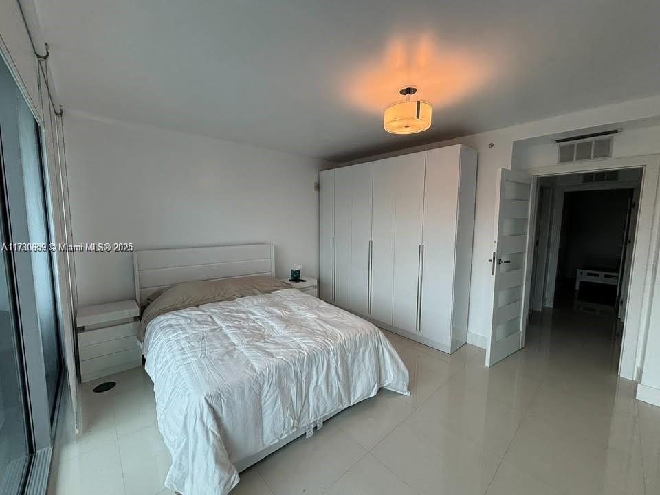 2950 NE 188th #430, Aventura FL 33180