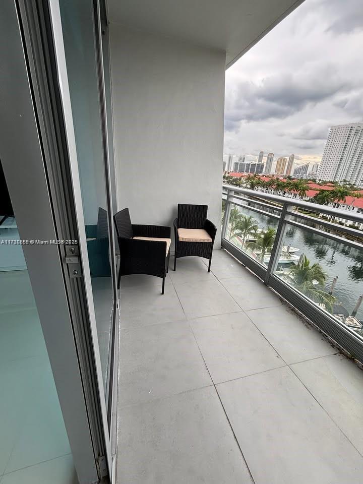 2950 NE 188th #430, Aventura FL 33180