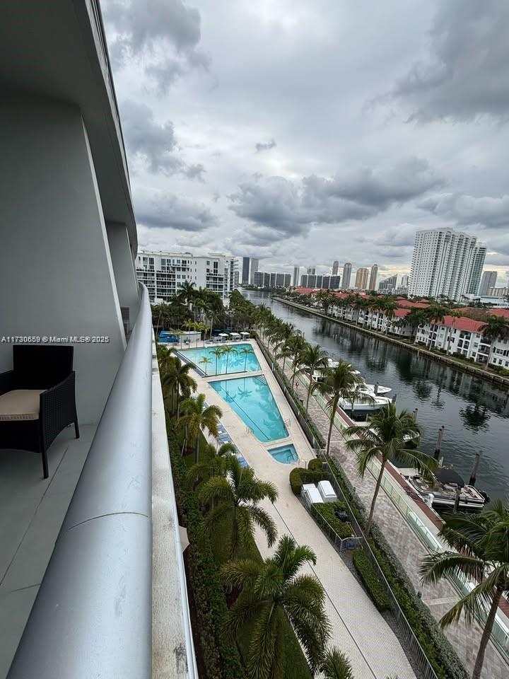 2950 NE 188th #430, Aventura FL 33180