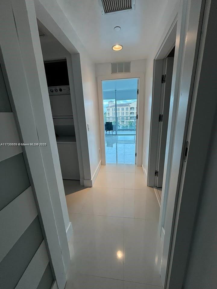 2950 NE 188th #430, Aventura FL 33180
