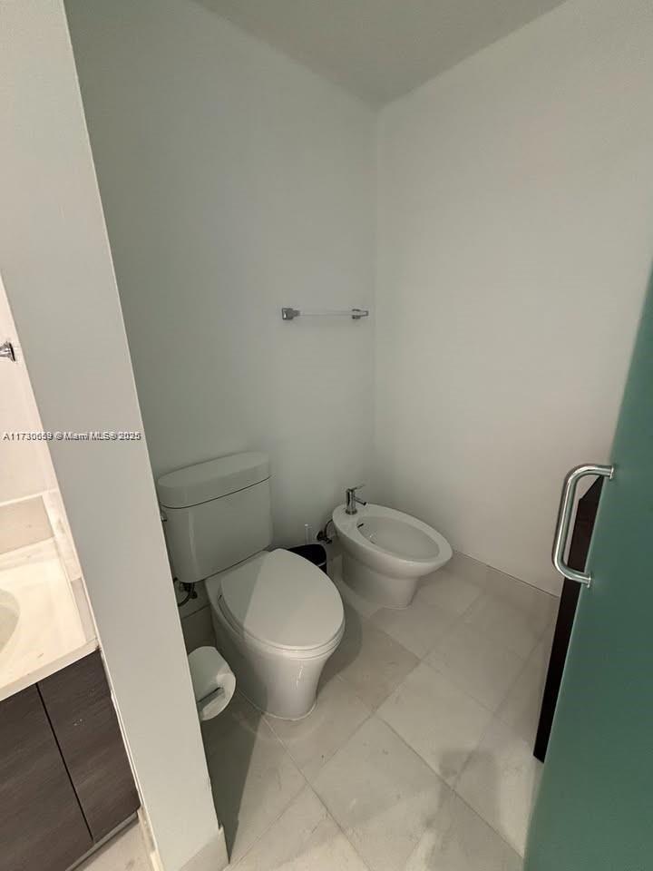 2950 NE 188th #430, Aventura FL 33180