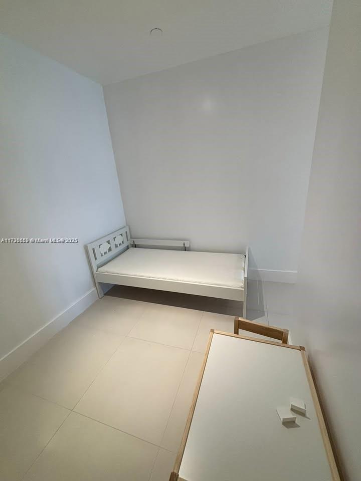 2950 NE 188th #430, Aventura FL 33180