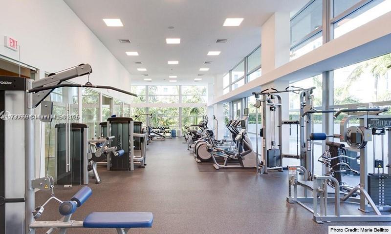 2950 NE 188th #430, Aventura FL 33180