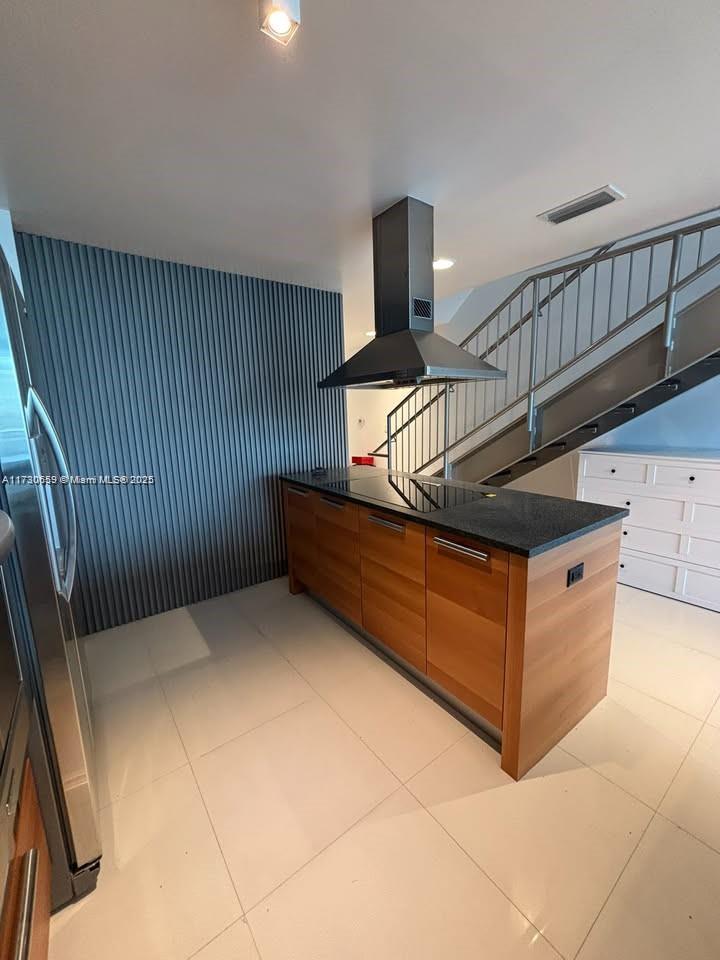 2950 NE 188th #430, Aventura FL 33180