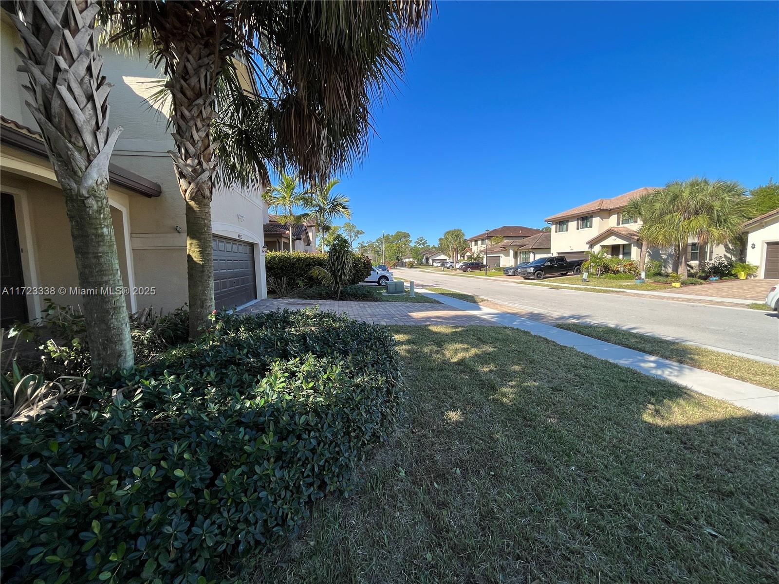 4853 Pond Pine Way, Green Acres, Florida image 38