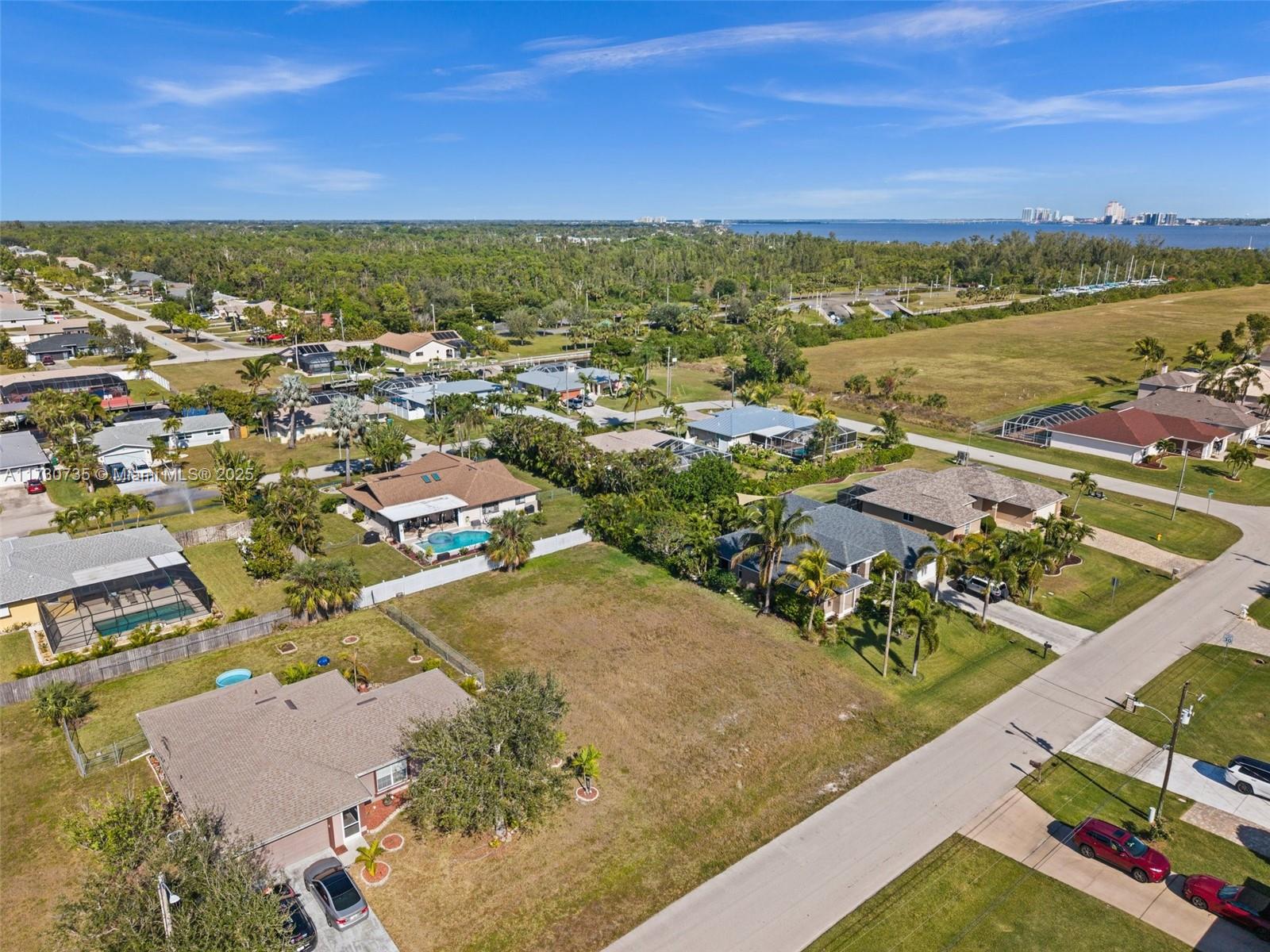 2133 Coral Point Dr, Cape Coral, Florida image 4