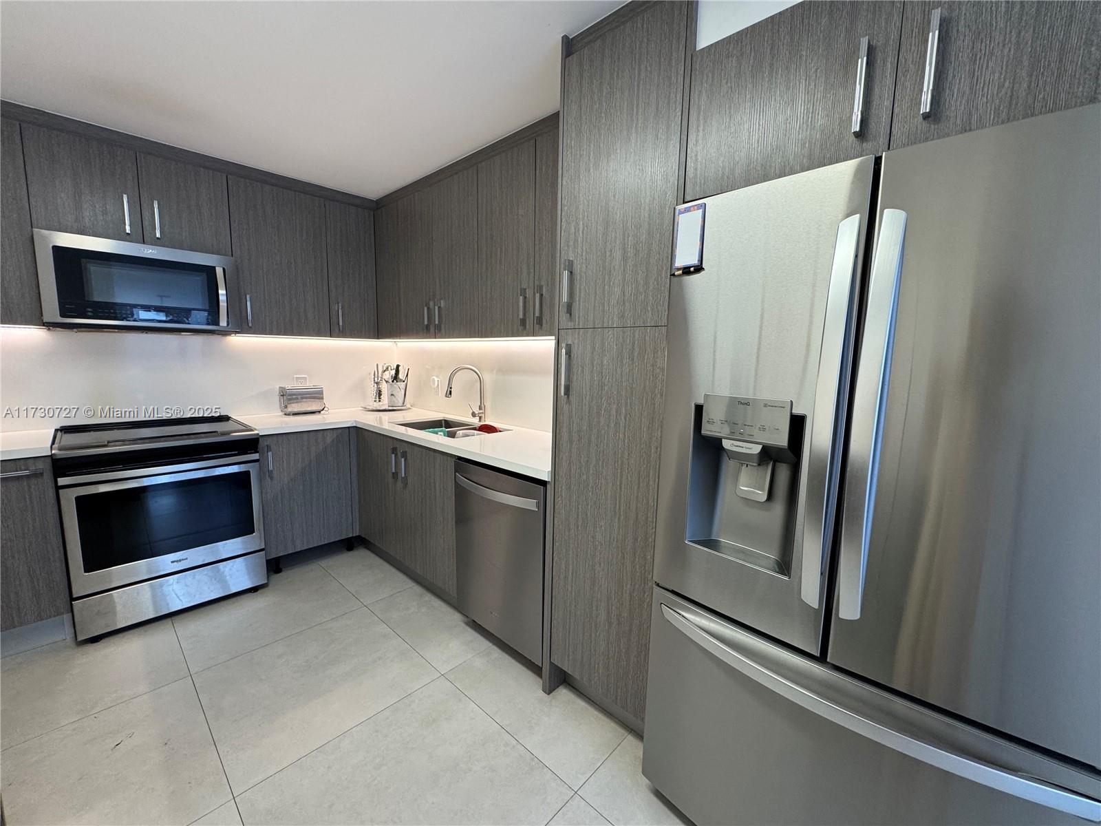 Listing Photo 11