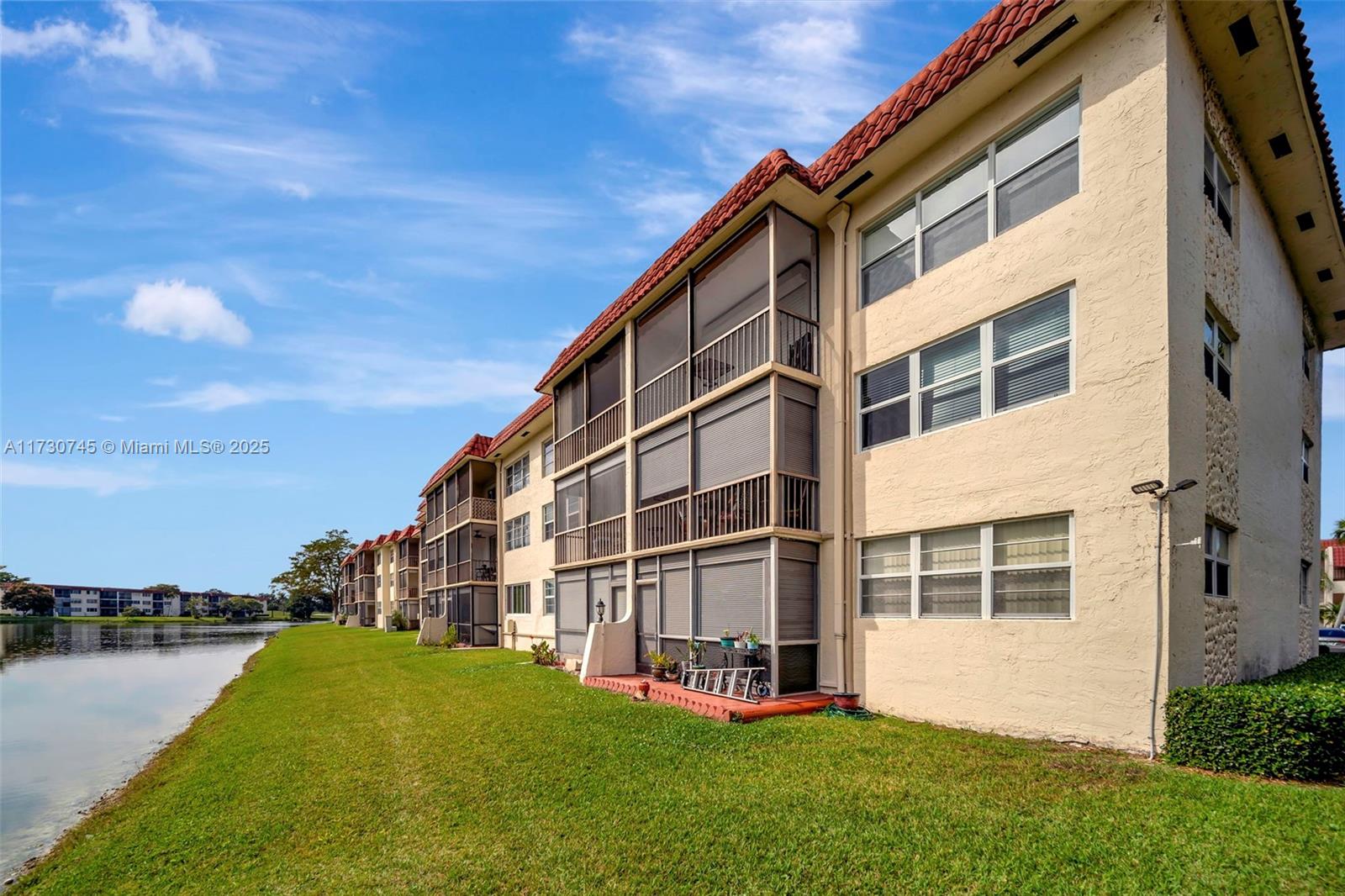 9400 N Hollybrook Lake Dr #208, Pembroke Pines, Florida image 45