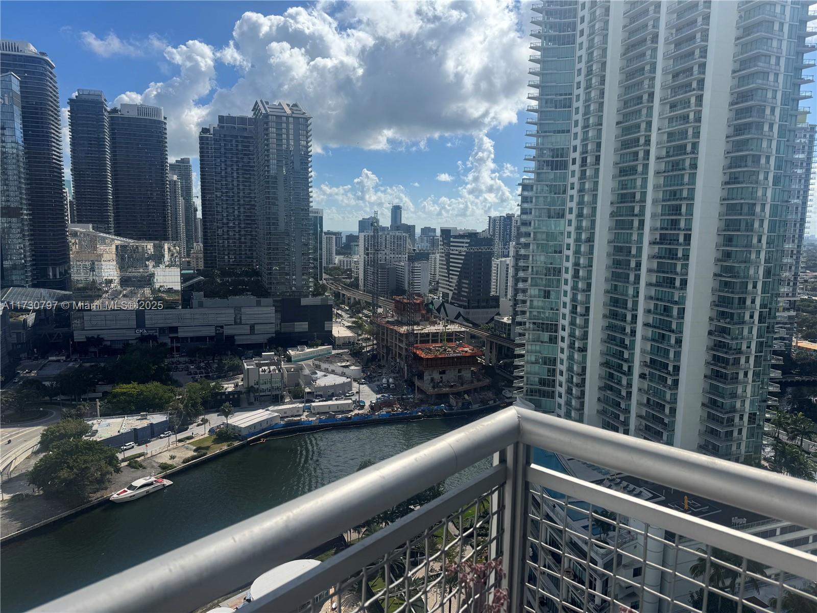 350 S Miami Ave #2710, Miami FL 33130