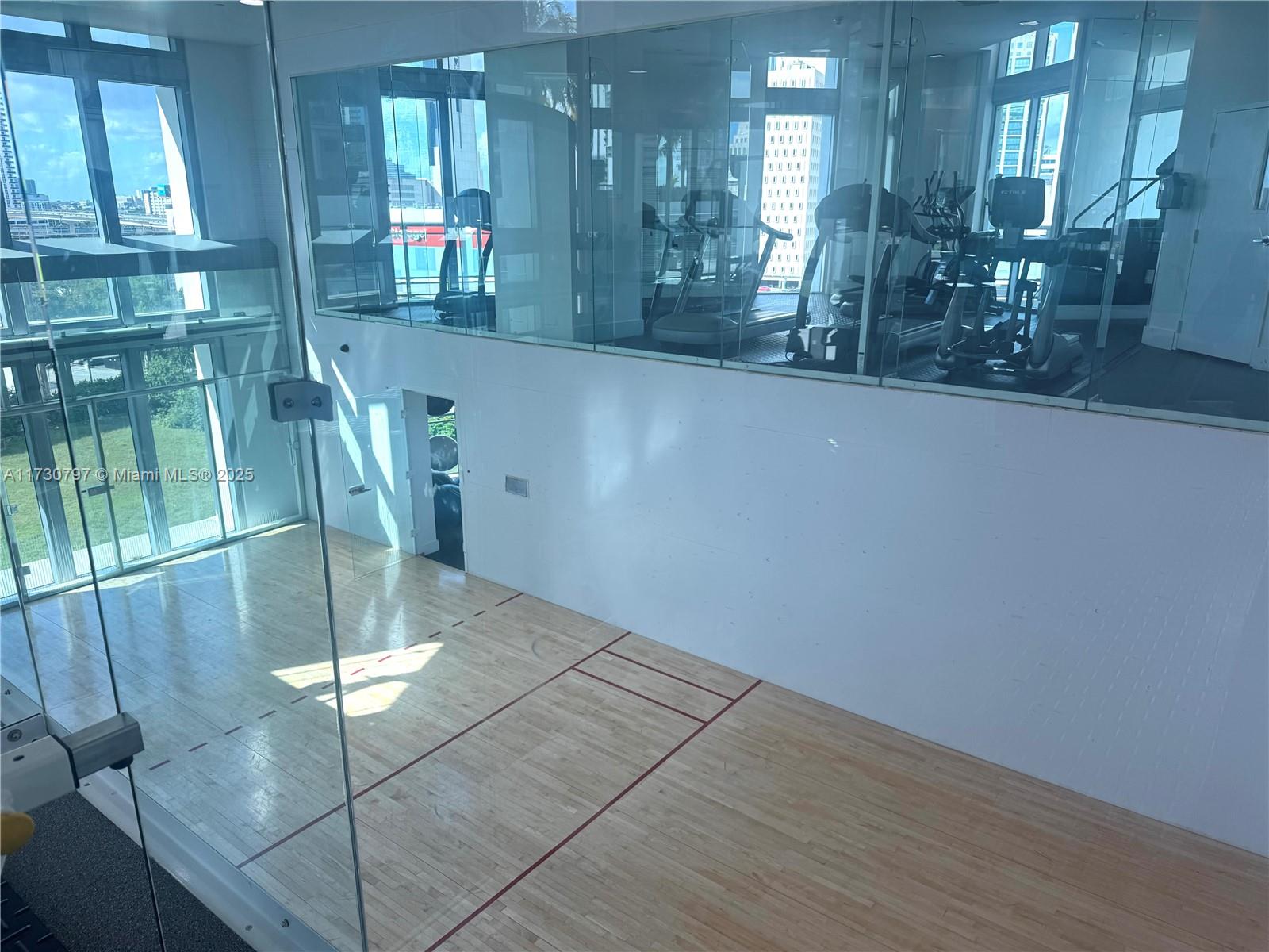 350 S Miami Ave #2710, Miami FL 33130