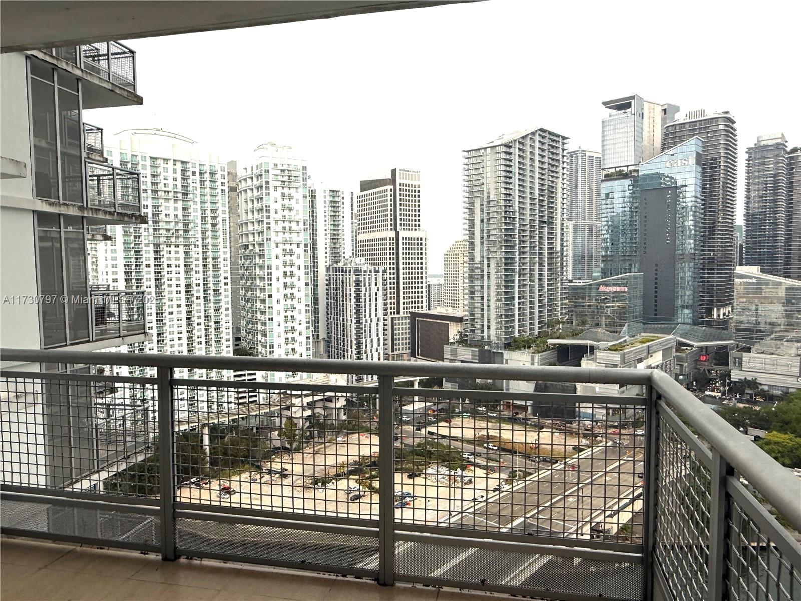 350 S Miami Ave #2710, Miami FL 33130