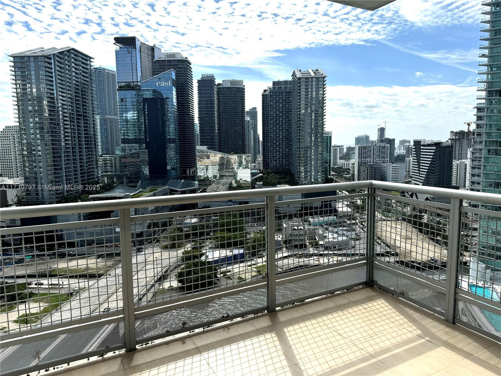 350 S Miami Ave #2710, Miami FL 33130