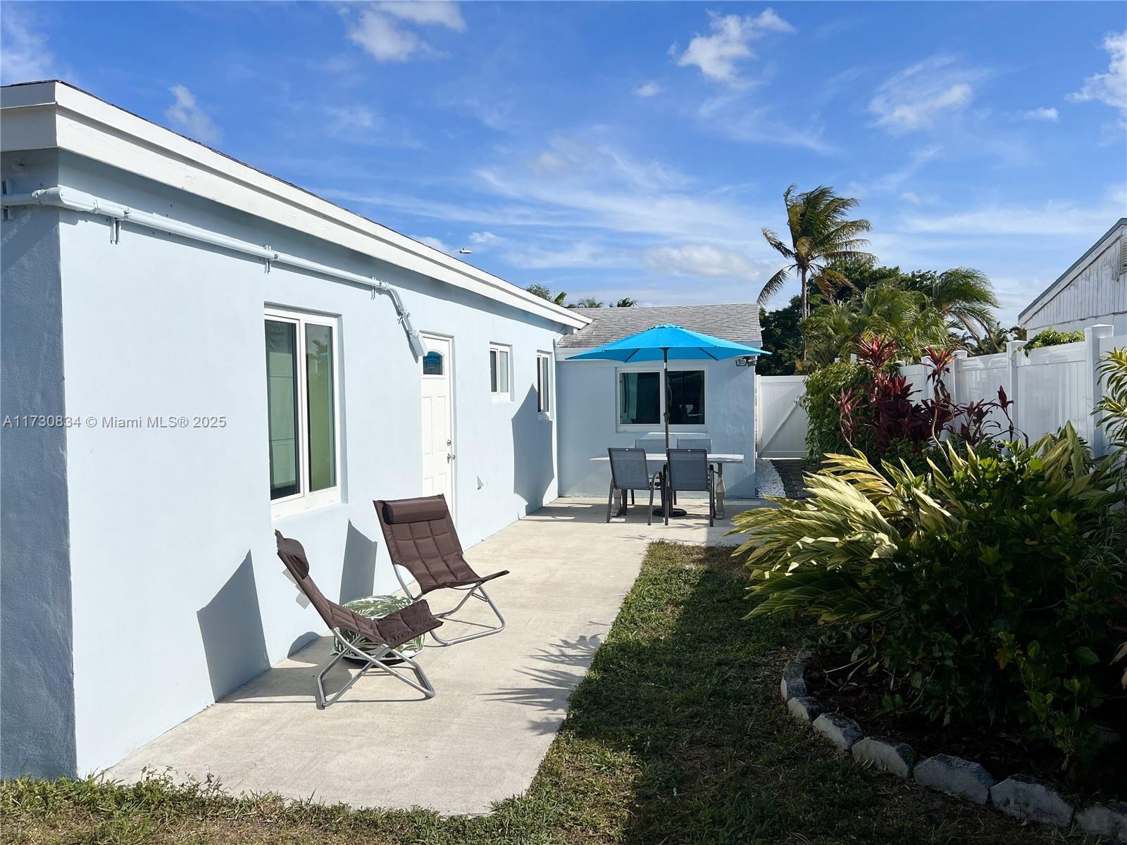 1545 NE 175th St, North Miami Beach, Florida image 32