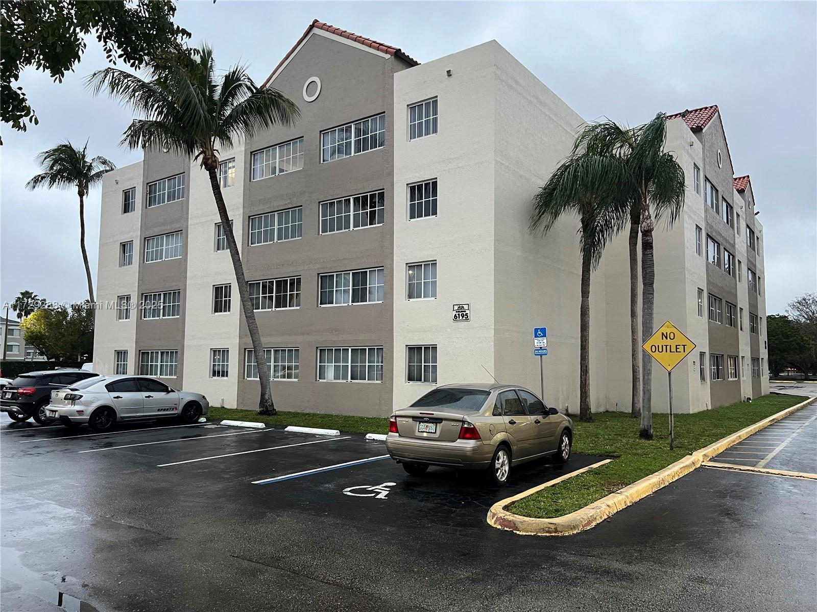 6195 NW 186th St #306, Hialeah, Florida image 6