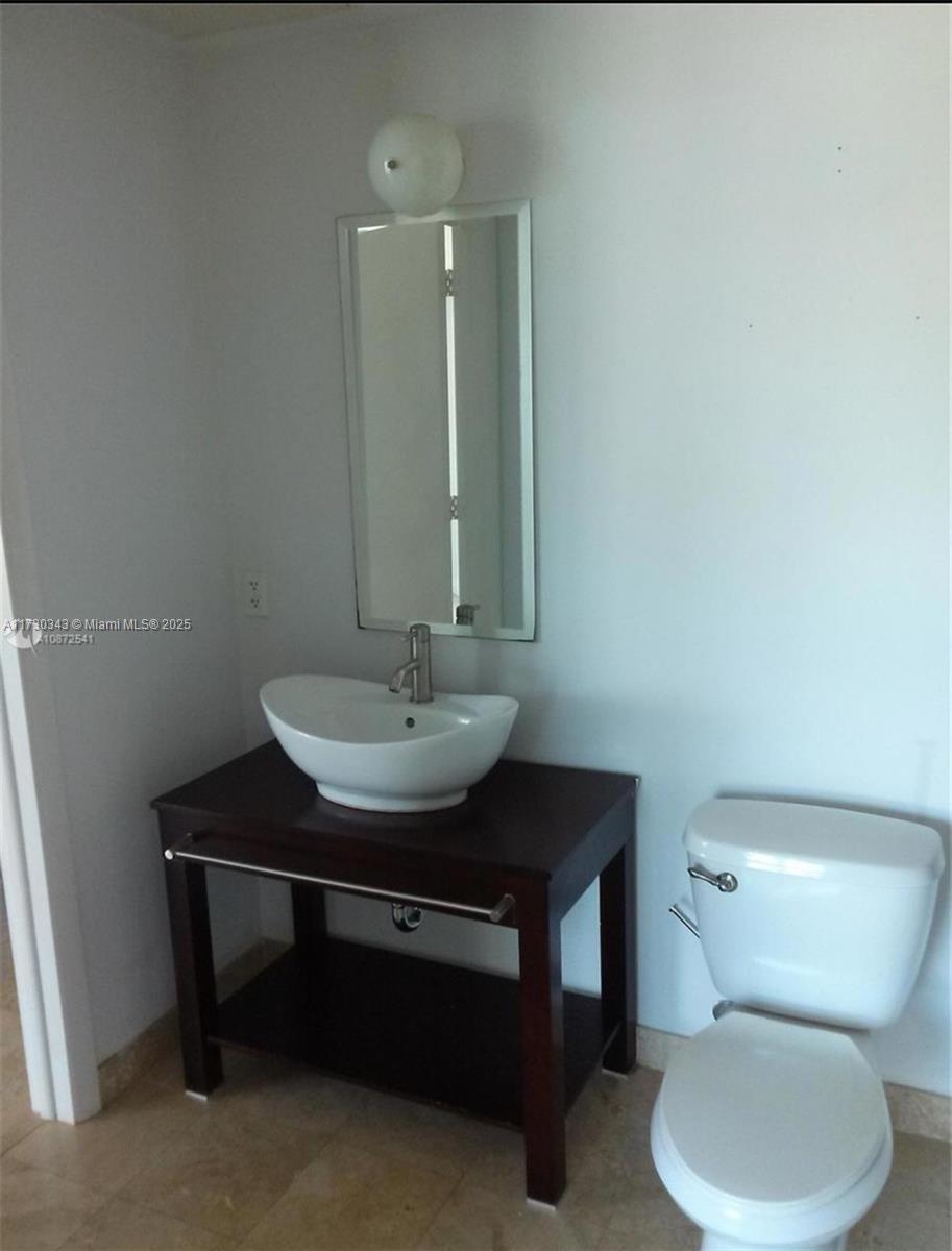 350 S Miami Ave #1707, Miami FL 33130