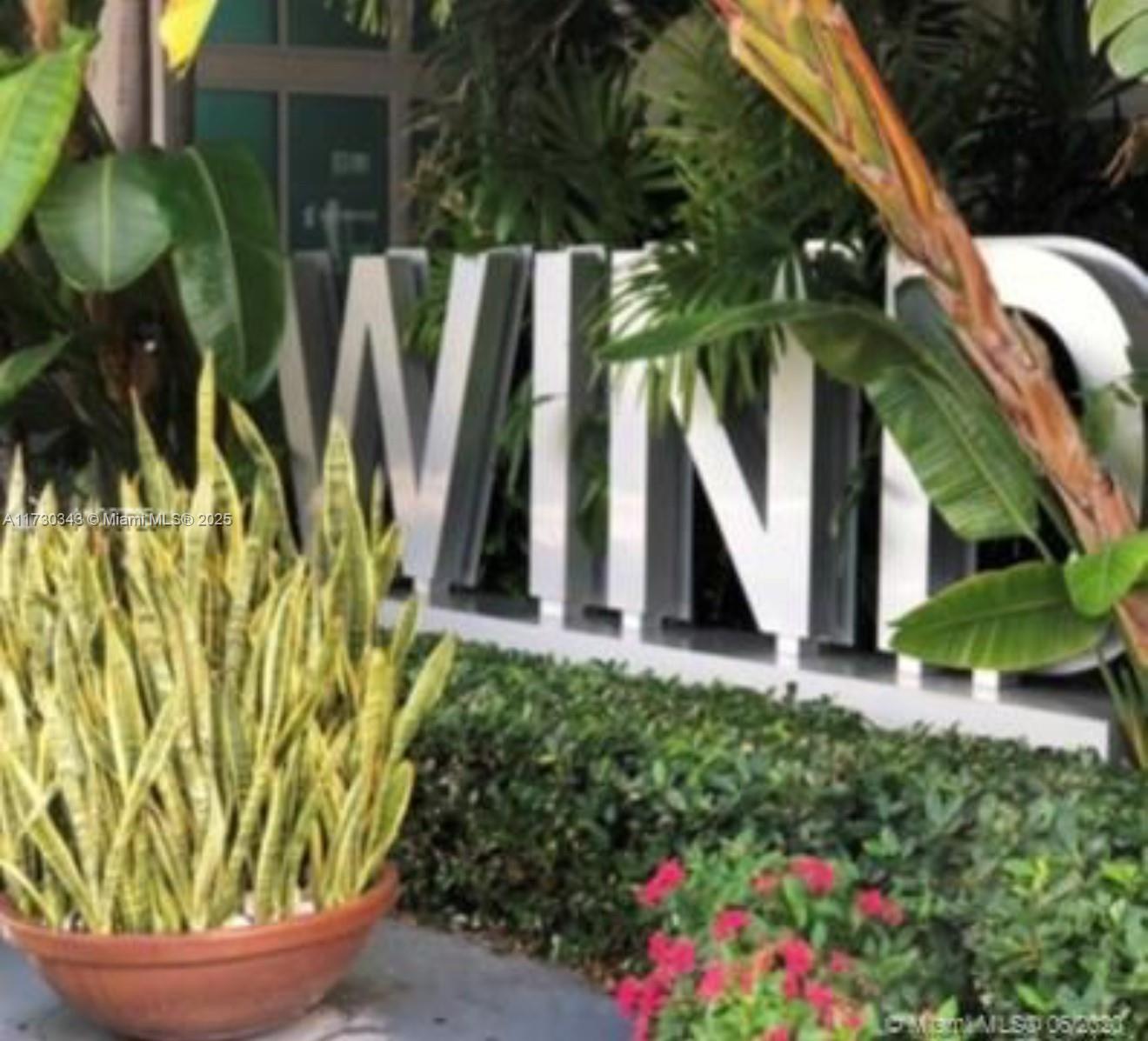 350 S Miami Ave #1707, Miami FL 33130