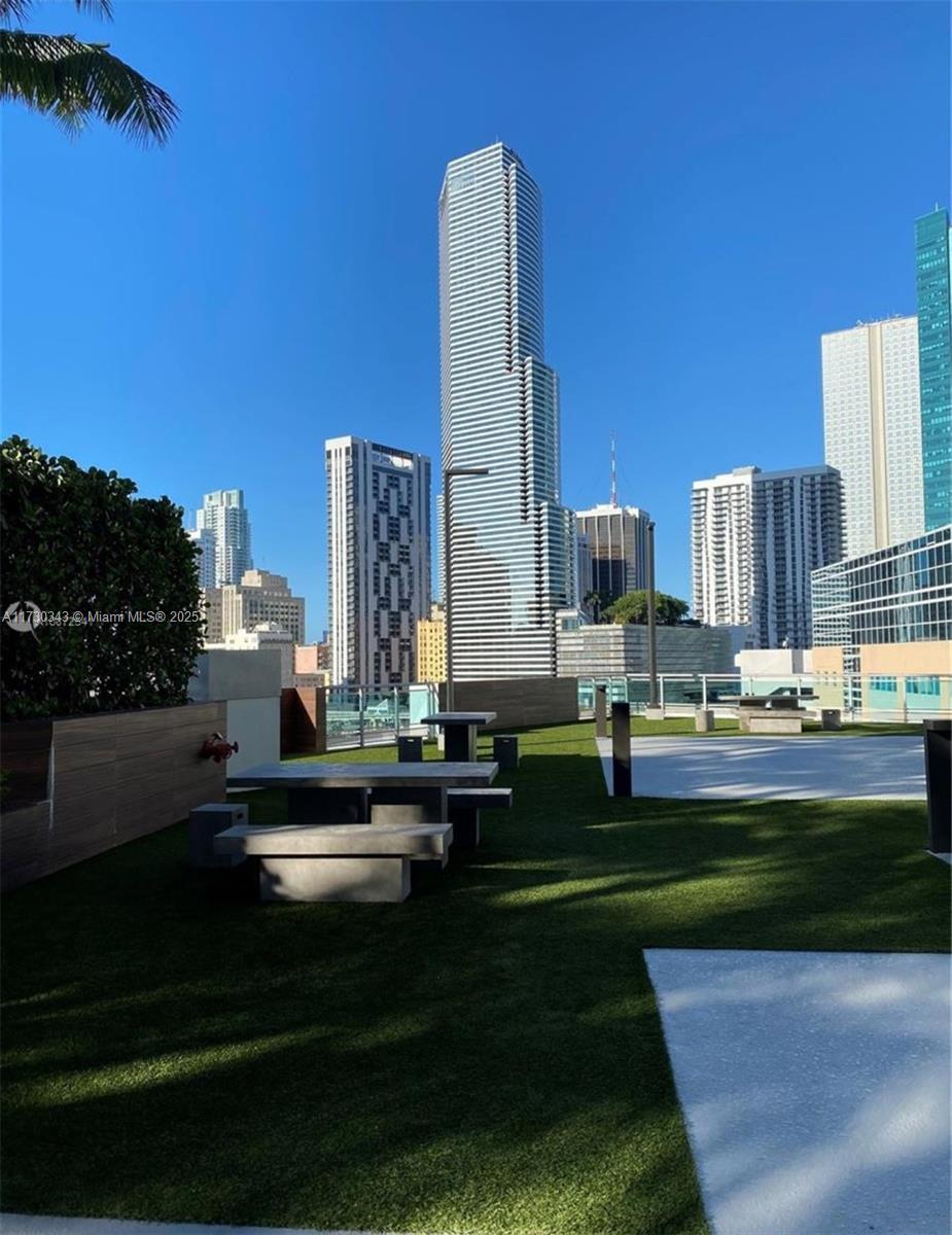 350 S Miami Ave #1707, Miami FL 33130