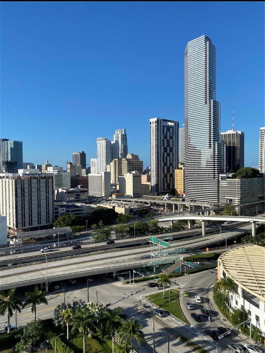 350 S Miami Ave #1707, Miami FL 33130