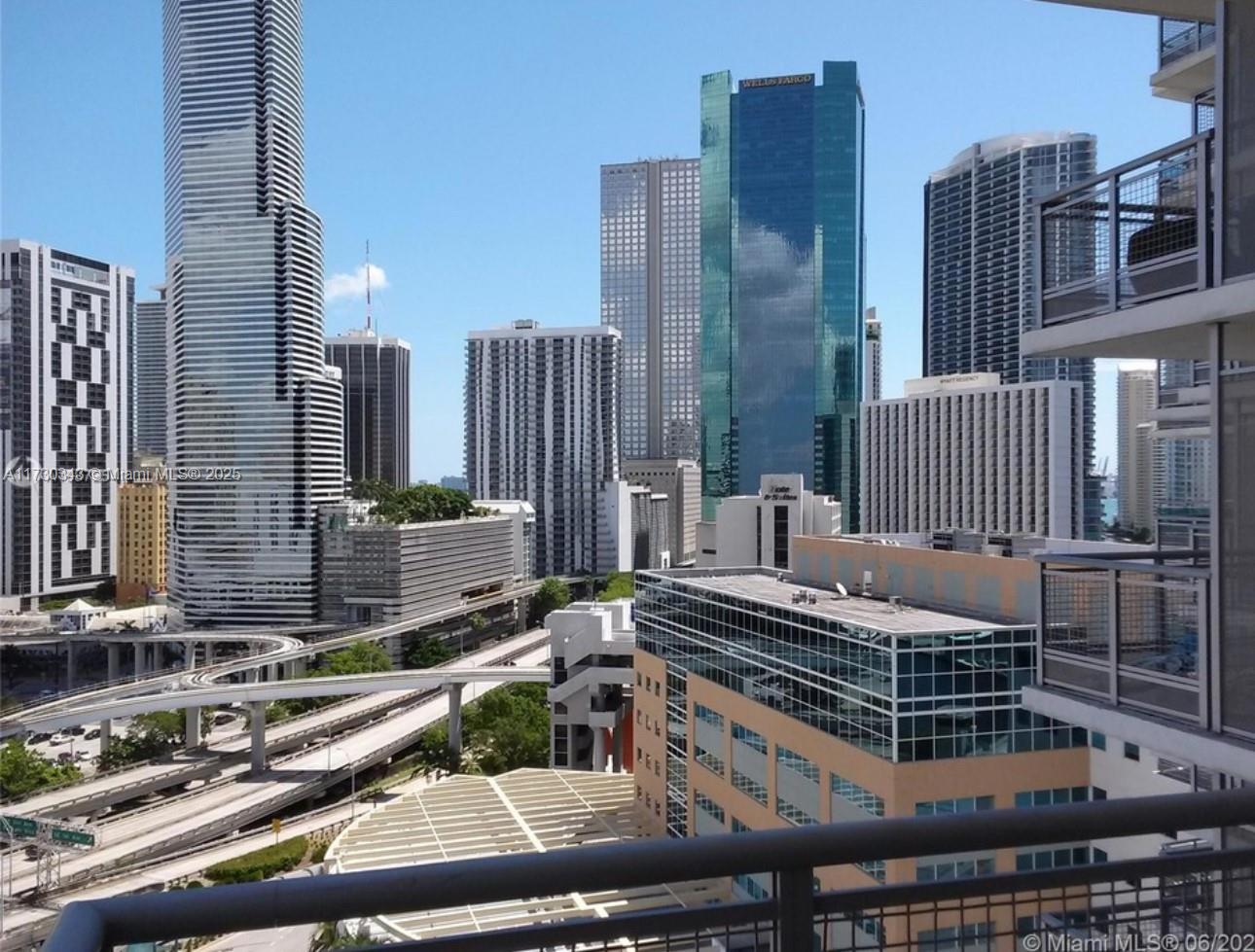 350 S Miami Ave #1707, Miami FL 33130