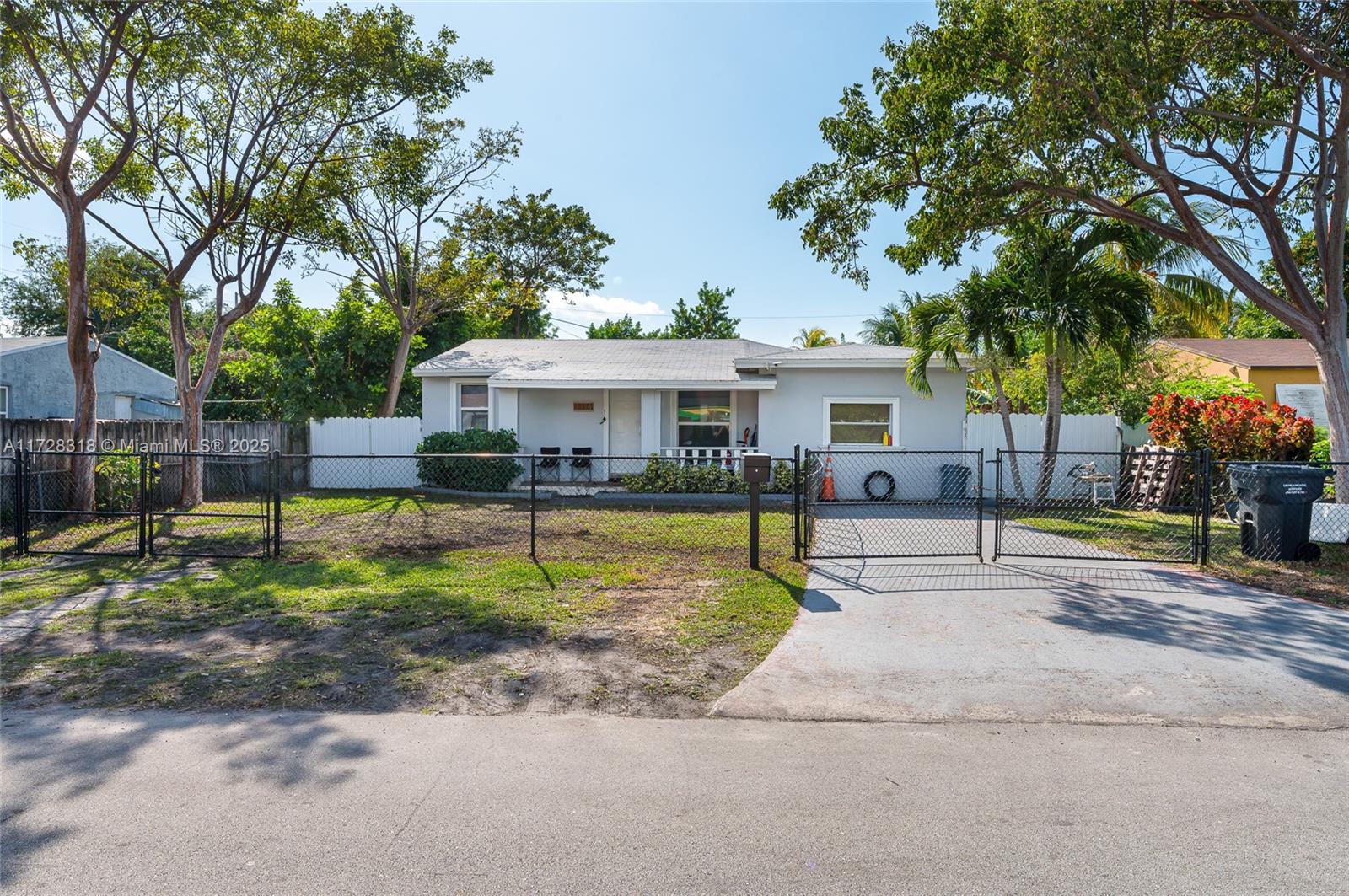 2114 Plunkett St, Hollywood, Florida image 1