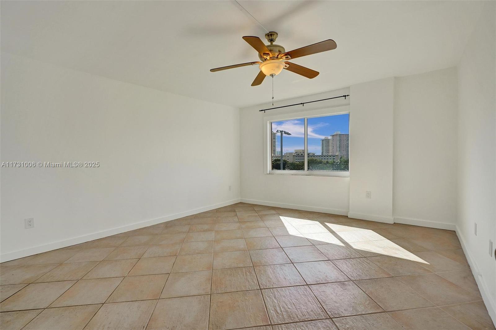 200 178th Dr #708, Sunny Isles Beach, Florida image 11