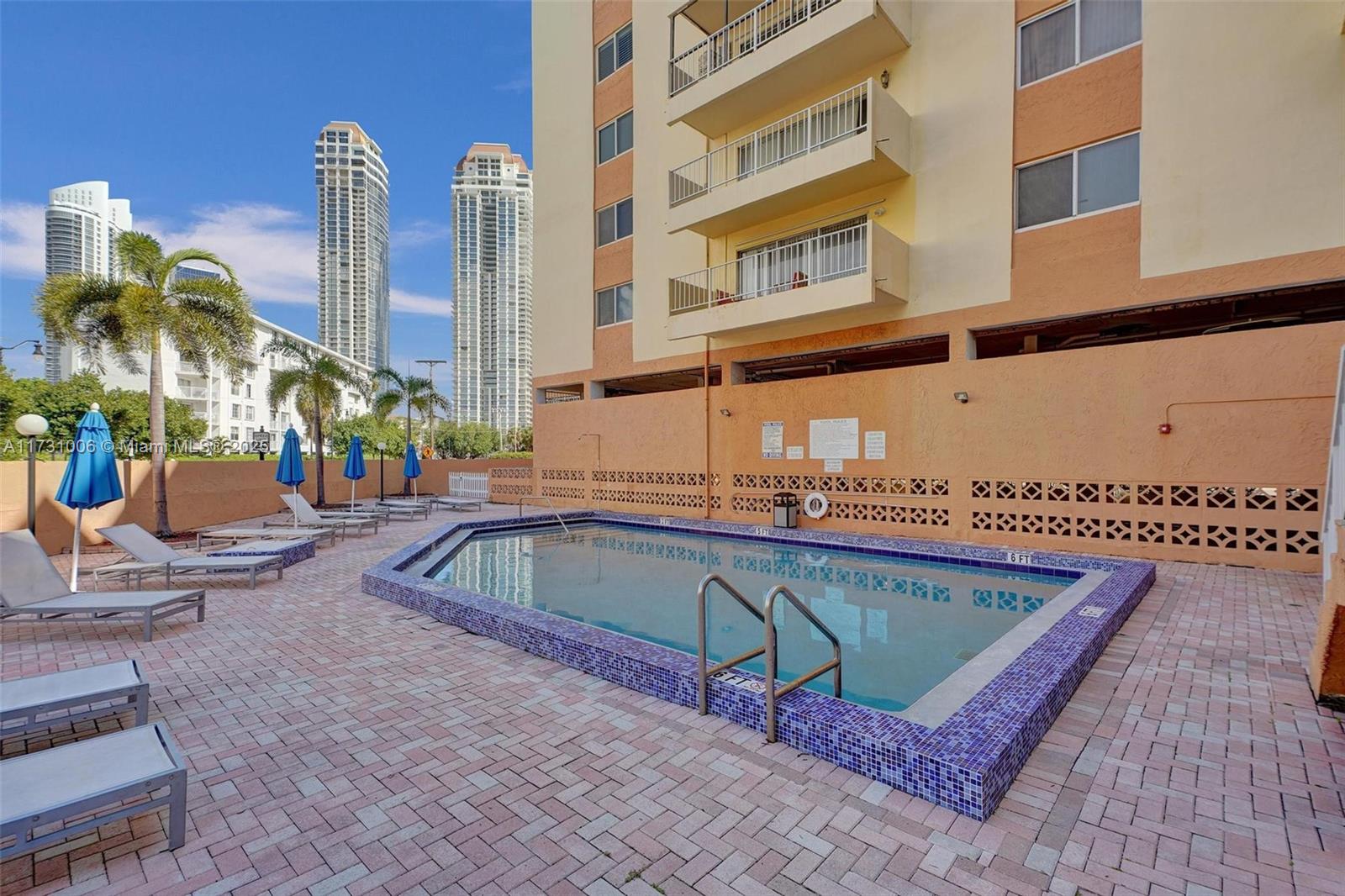 200 178th Dr #708, Sunny Isles Beach, Florida image 27