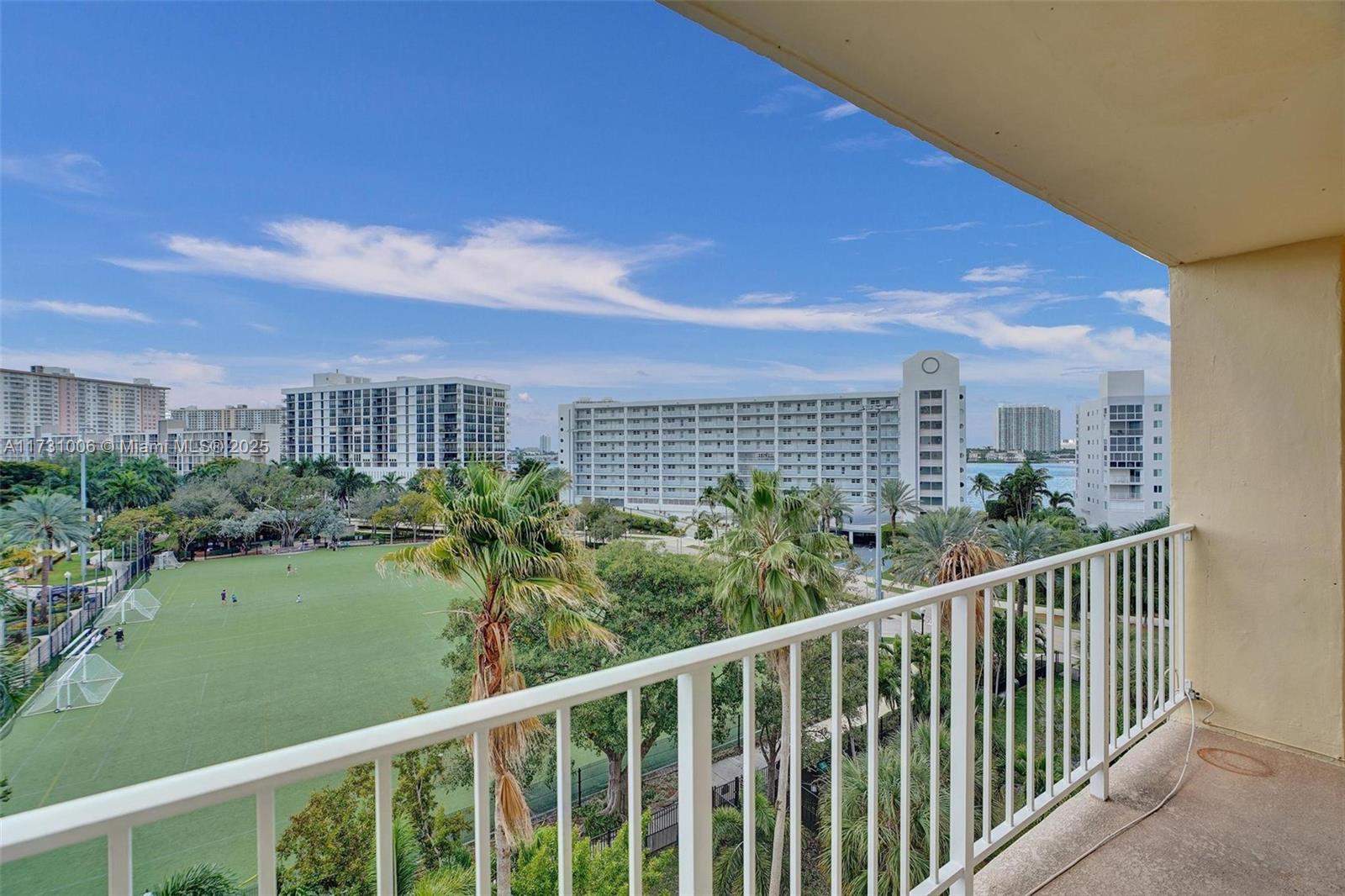 200 178th Dr #708, Sunny Isles Beach, Florida image 38