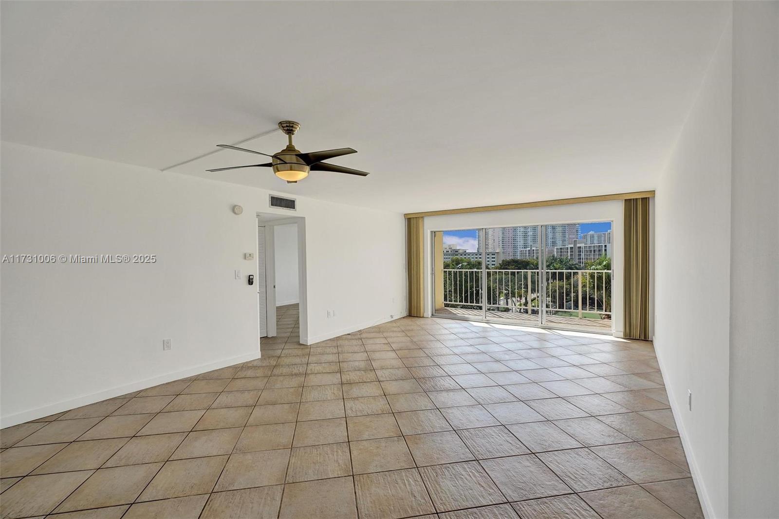 200 178th Dr #708, Sunny Isles Beach, Florida image 7