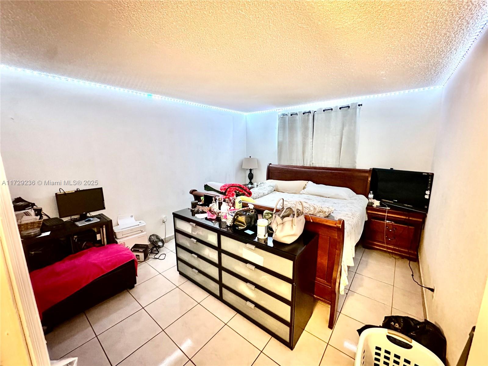 606 W 81st St, Hialeah, Florida image 14