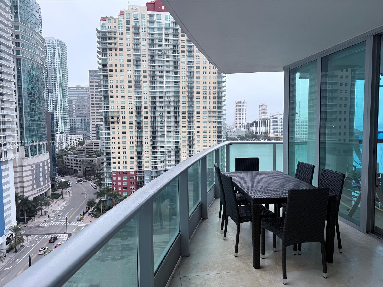 Listing Photo 11