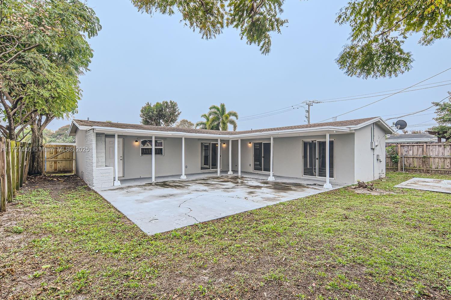 7771 Raleigh St, Hollywood, Florida image 17