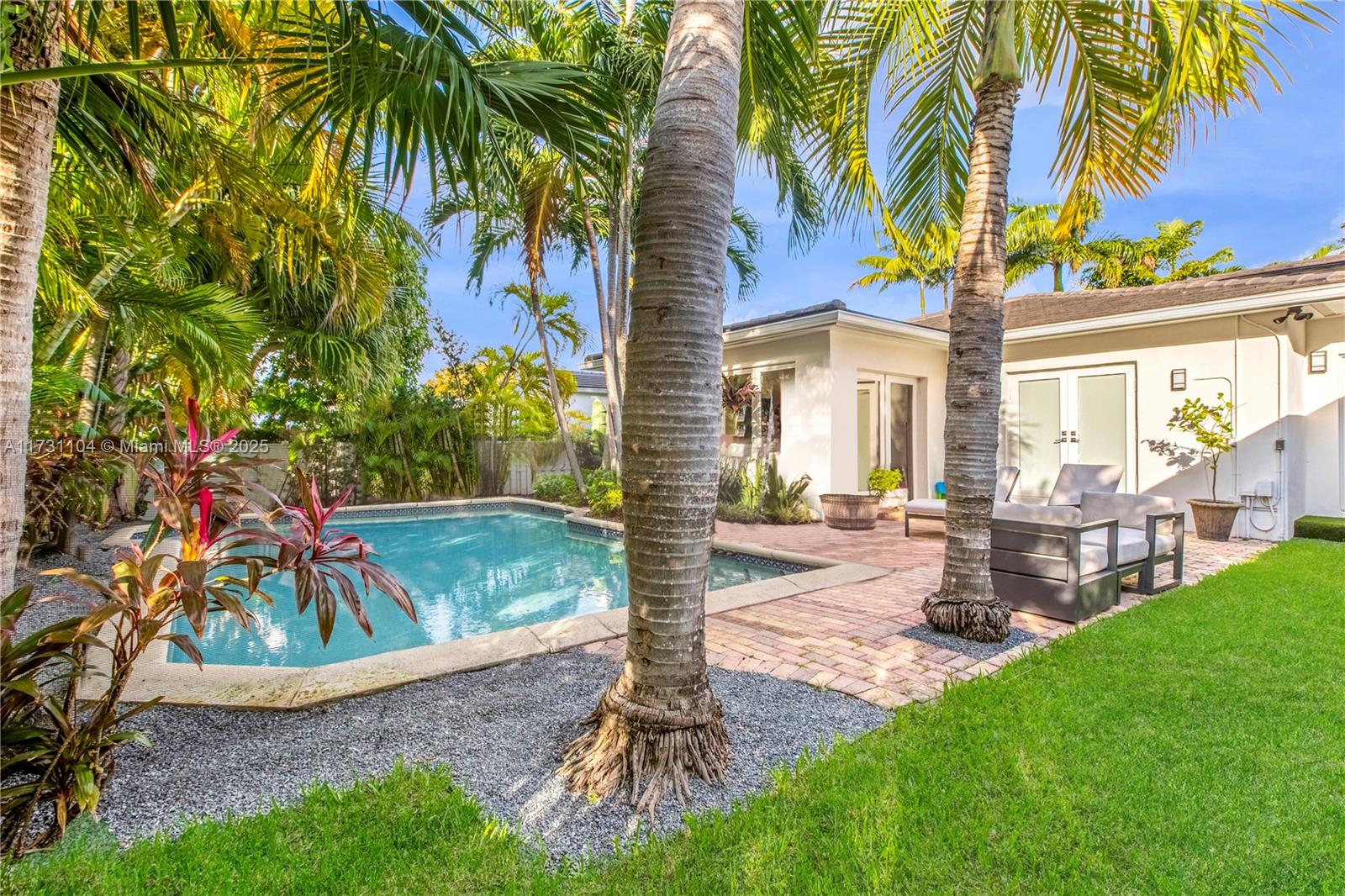 8858 Froude Ave, Surfside, Florida image 14